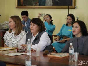 Учителя Амгинского лицея создали демонстрационные плакаты в честь Михаила Николаева