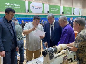 В Якутии открылся фестиваль-конкурс «Мас уустарын тойуга»