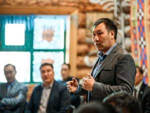 Глава Якутии провел в Оймяконе выездное совещание по развитию туризма