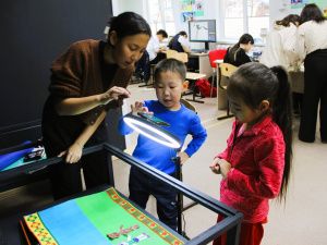 В школах села Намцы открыли центры по пилотированию дронами и анимационного творчества