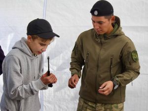 Дети Якутии отправили письма и рисунки военным