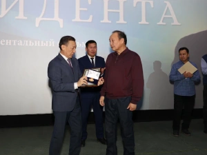 В преддверии дня рождения Михаила Ефимовича Николаева якутянам показали фильм «Путь Президента»