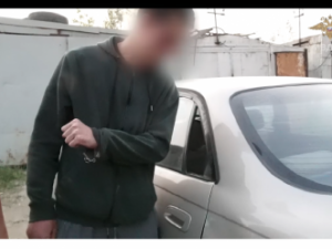 Видеофакт: В Якутске задержан подозреваемый в краже, сбежавший из "Котенко" и находящийся в федеральном розыске