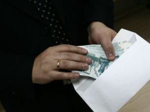 Преподавателя СВФУ обвинили во взяточничестве, мошенничестве и подлоге