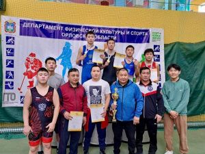 Борцы из Якутии отличились медалями первенства России