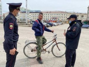 Полицейские продолжают рейды по проверке соблюдения требований режима повышенной готовности