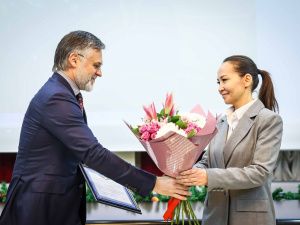 Кирилл Бычков поздравил с 15-летием Росреестра