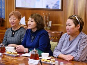 Айсен Николаев встретился с родными героев, погибших в ходе СВО