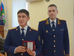 За высокие достижения в служебной деятельности лучшие сотрудники следственного управления СК России по Якутии поощрены наградами