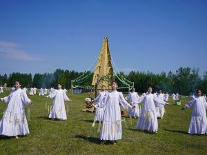 Гость праздника «Ысыах — праздник единства и дружбы народов» посвятил Якутии стихотворение