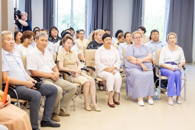 Глава Якутии поручил увеличить  соцподдержку на ведение личного подсобного хозяйства