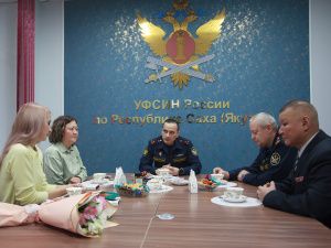 В День Героев Отечества в УФСИН вручили медали женам сотрудников – участников специальной военной операции