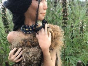 Якутская кукла в «стрингах» вызвала ажиотаж