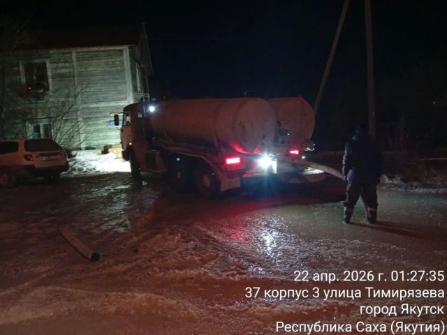 В Якутске откачали более 34 тысяч кубометров талых вод