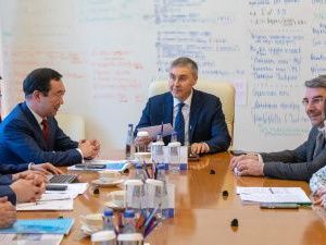 Айсен Николаев и Валерий Фальков обсудили вопросы развития высшего образования и науки в Якутии и на Дальнем Востоке