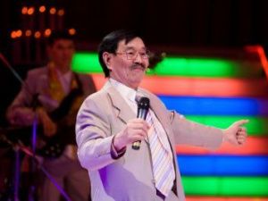 Театру эстрады присвоено имя заслуженного артиста РСФСР Юрия Платонова