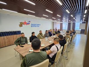 Альберт Семенов поздравил участников СВО с Днём защитника Отечества