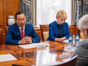 В Якутск с рабочим визитом прибыл заместитель министра просвещения РФ