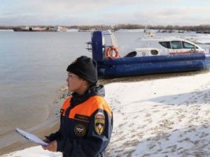 МЧС Якутии не рекомендует использовать суда на воздушной подушке на реке Лене