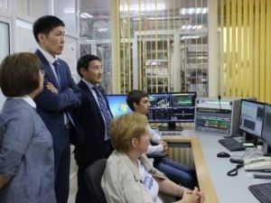 Анатолий Семенов обсудил стратегию НВК «Саха»