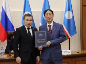 Работникам спортивной отрасли Якутии вручили государственные награды