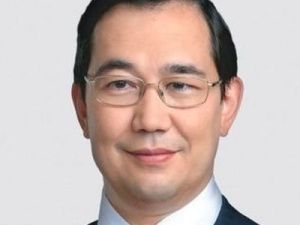 Айсен Николаев поздравляет якутян