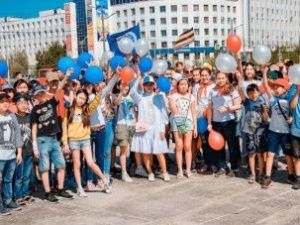 В Якутске отметили День России
