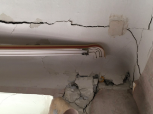 Жителей жилого дома в Якутске попросят временно освободить помещения