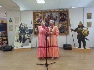 В Якутске открылась выставка «Благодать Срединного мира»