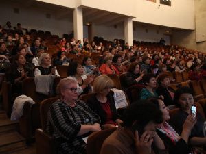 Ориентир на успех каждого: В Якутске прошло сентябрьское совещание работников образования