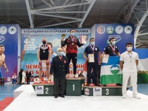 Сотрудник отдела специального назначения УФСИН стал победителем чемпионата России по мас-рестлингу