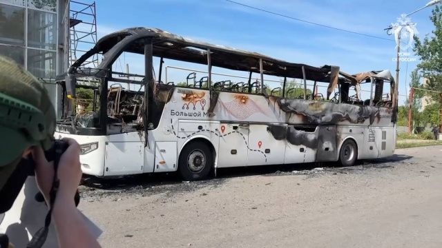 Дрон ВСУ уничтожил рейсовый автобус с мирными жителями в ДНР
