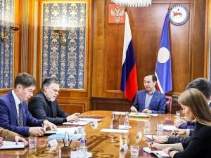 Глава Якутии поставил задачи перед правительством в сфере финансов и имущественных отношений