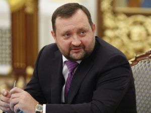 Бывший первый вице-премьер Украины войдет в список партии "Справедливая Россия" на выборах в Госдуму