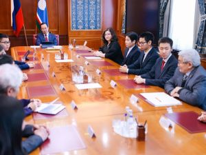 Айсен Николаев встретился с победителями международных и всероссийских олимпиад школьников