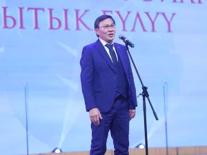 Дни Вилюйского улуса в Якутске приурочили к 390-летию Вилюйска и юбилею Степана Аржакова