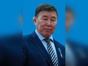 Теплое место: Скандальный «полицай-пенсионер» полез в депутаты