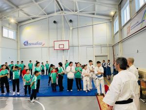 Трехкратный чемпион мира Хаид Мантаев провел мастер-класс для юных каратистов Якутии