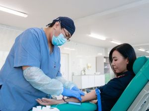 Сотрудники медико-санитарной части № 14 присоединились к Всероссийской донорской акции, приуроченной к 80-летию Победы в Великой Отечественной войне 