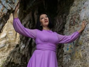 Артистка Театра эстрады «побирается» в соцсетях