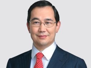 Поздравление Главы Республики Саха (Якутия) Айсена Сергеевича Николаева с Днем Учителя