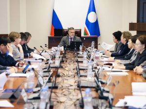 Кирилл Бычков обсудил вопросы взаимодействия правительства со Счетной палатой Якутии