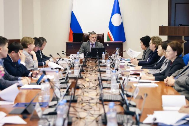 Кирилл Бычков обсудил вопросы взаимодействия правительства со Счетной палатой Якутии
