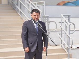 «Последний звонок» прозвенел в средней школе № 40 имени Михаила Николаева в Якутске