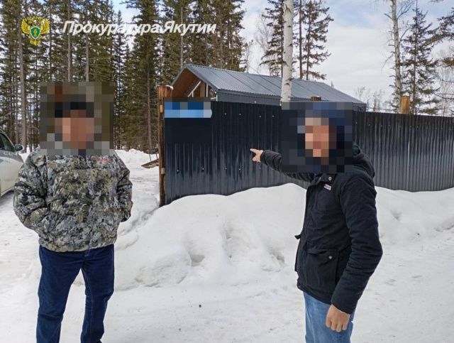 Ножевое ранение во время застолья: житель Сунтарского района предстанет перед судом