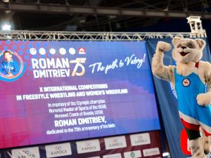 В Якутске открыли Х Международный турнир по вольной борьбе, посвященный 75-летию Романа Дмитриева 