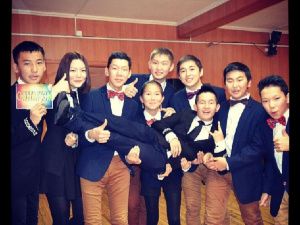 Комик и музыкант Аделфос — о «поющей рекламе», создании роликов и предсказании шаманки