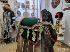 Изделия 100 мастериц из семи регионов России представлены на выставке «Бисер Севера» в Якутске