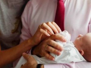 Ежемесячные пособия на третьего и последующих детей будут перечислены до 26 октября