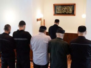 Исправительную колонию № 7 посетили представители Духовного центра мусульман Республики Саха (Якутия)